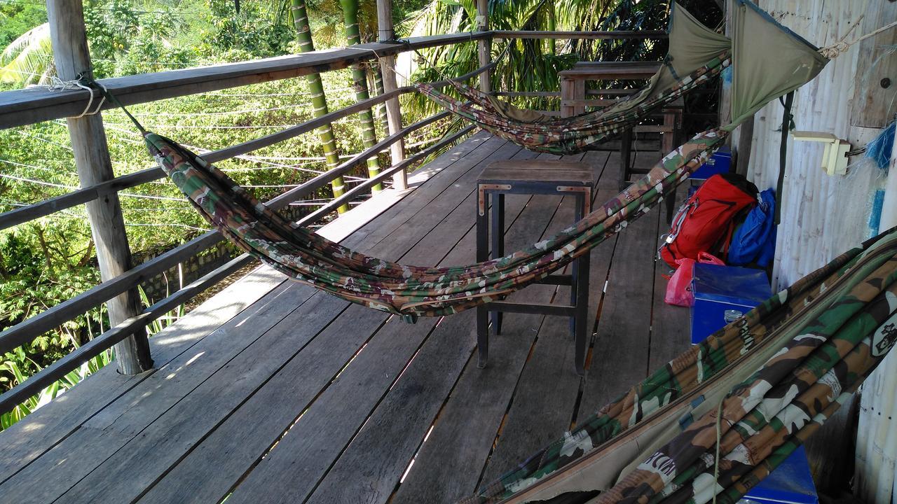 Kepmandou Lounge-Bar Bed & Breakfast Luaran gambar